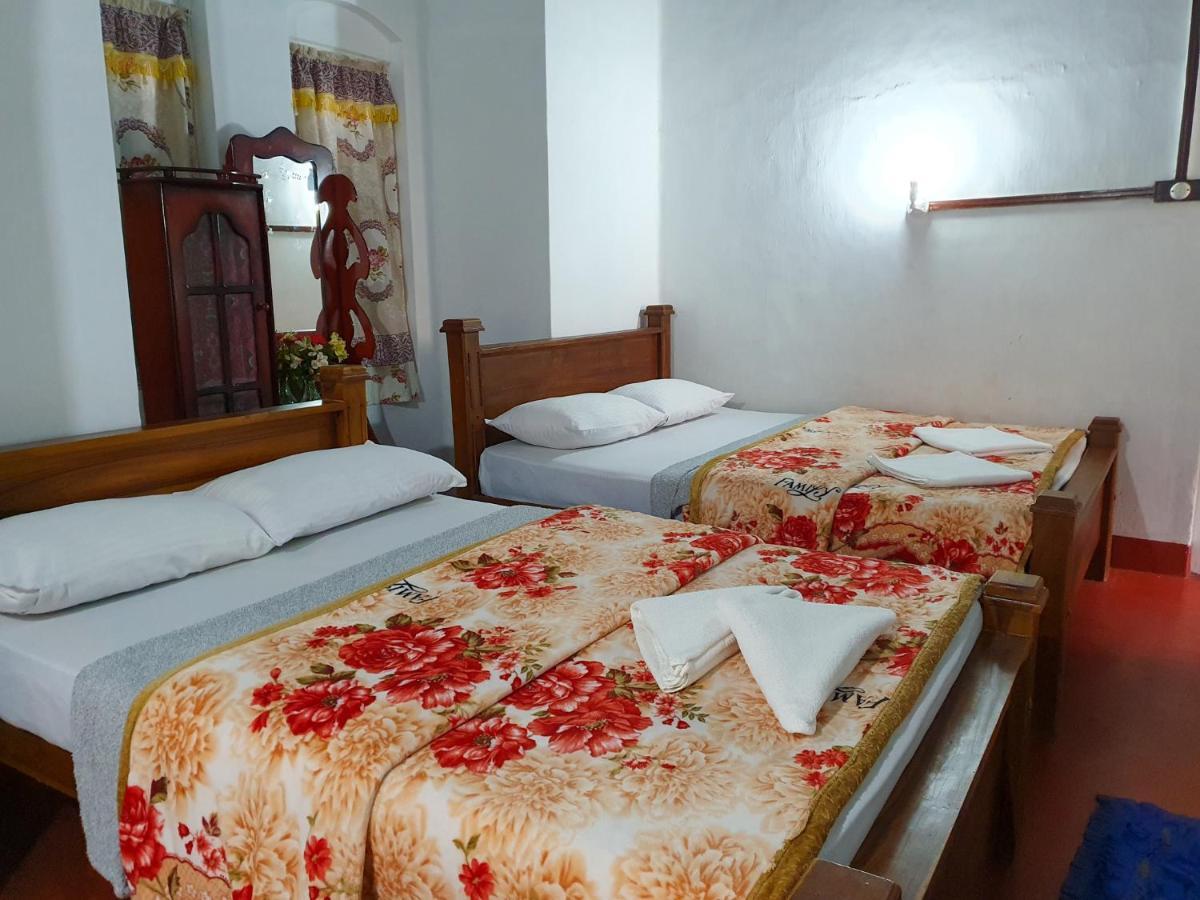 Ruchi House Hotel Нувара Елия Екстериор снимка