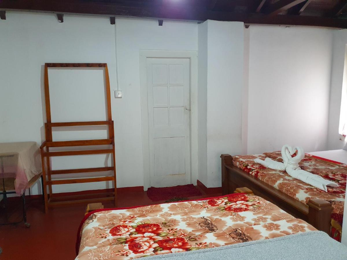 Ruchi House Hotel Нувара Елия Екстериор снимка