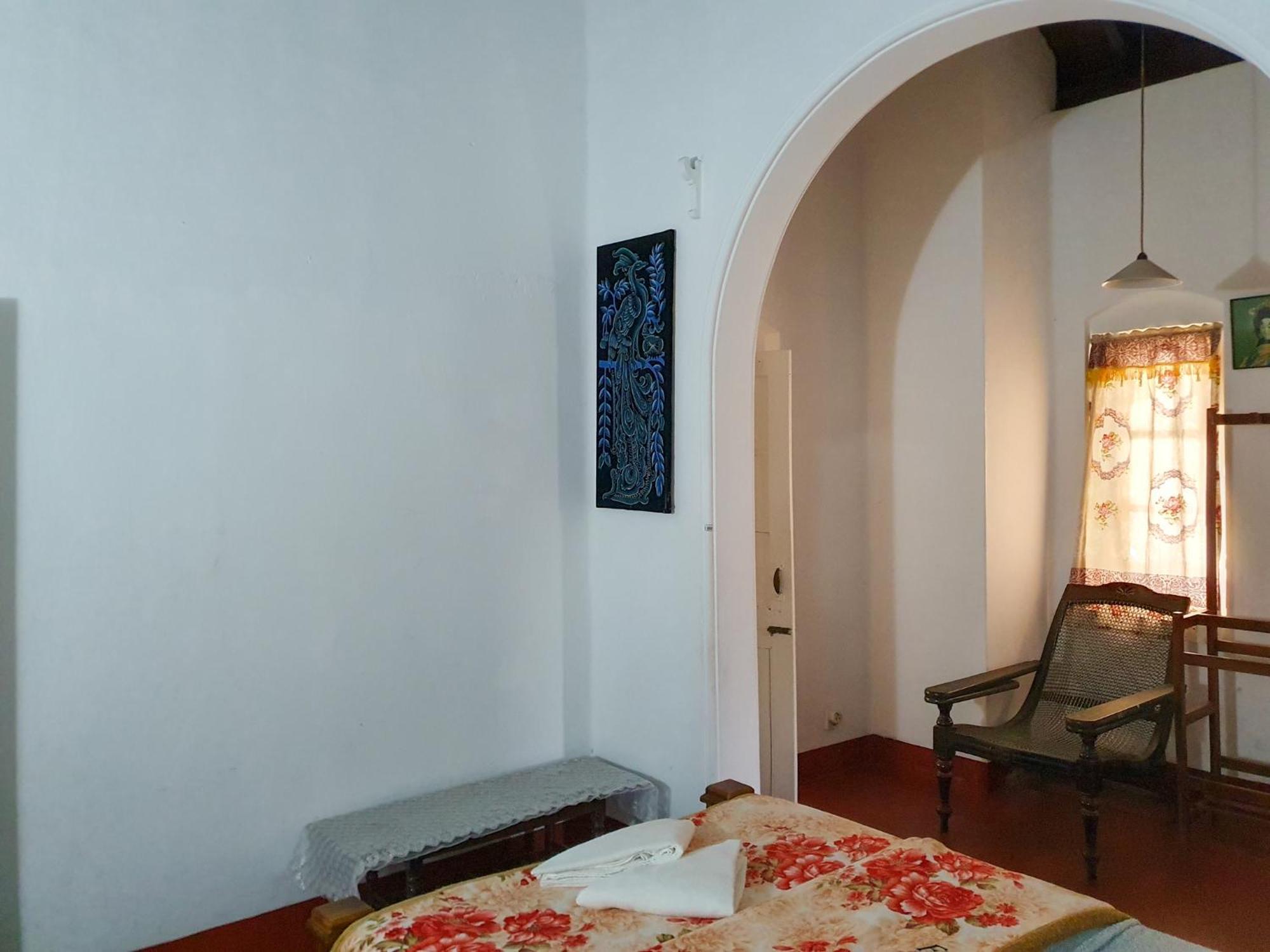 Ruchi House Hotel Нувара Елия Екстериор снимка